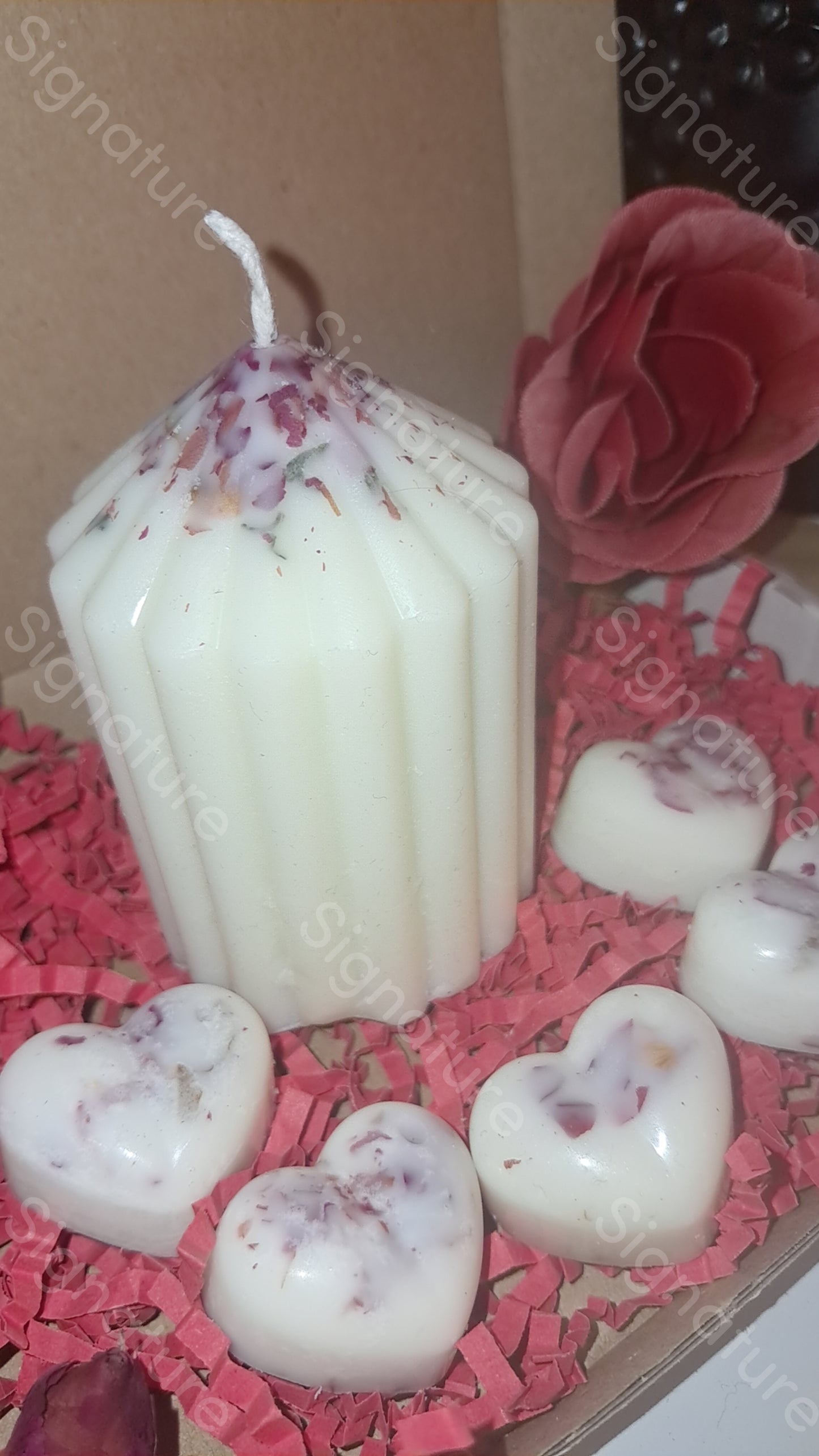 Petals & Pillars Box