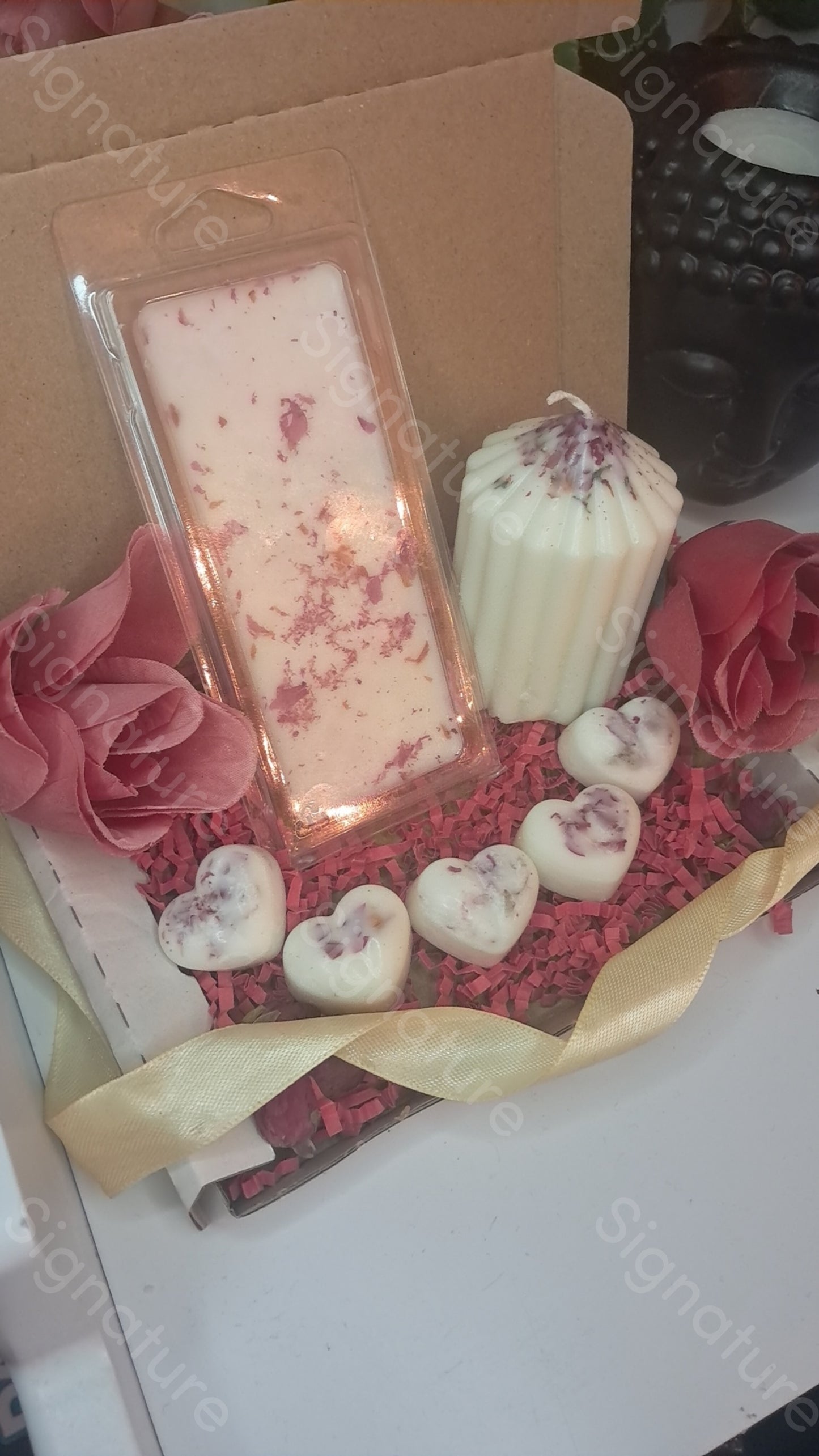 Petals & Pillars Box