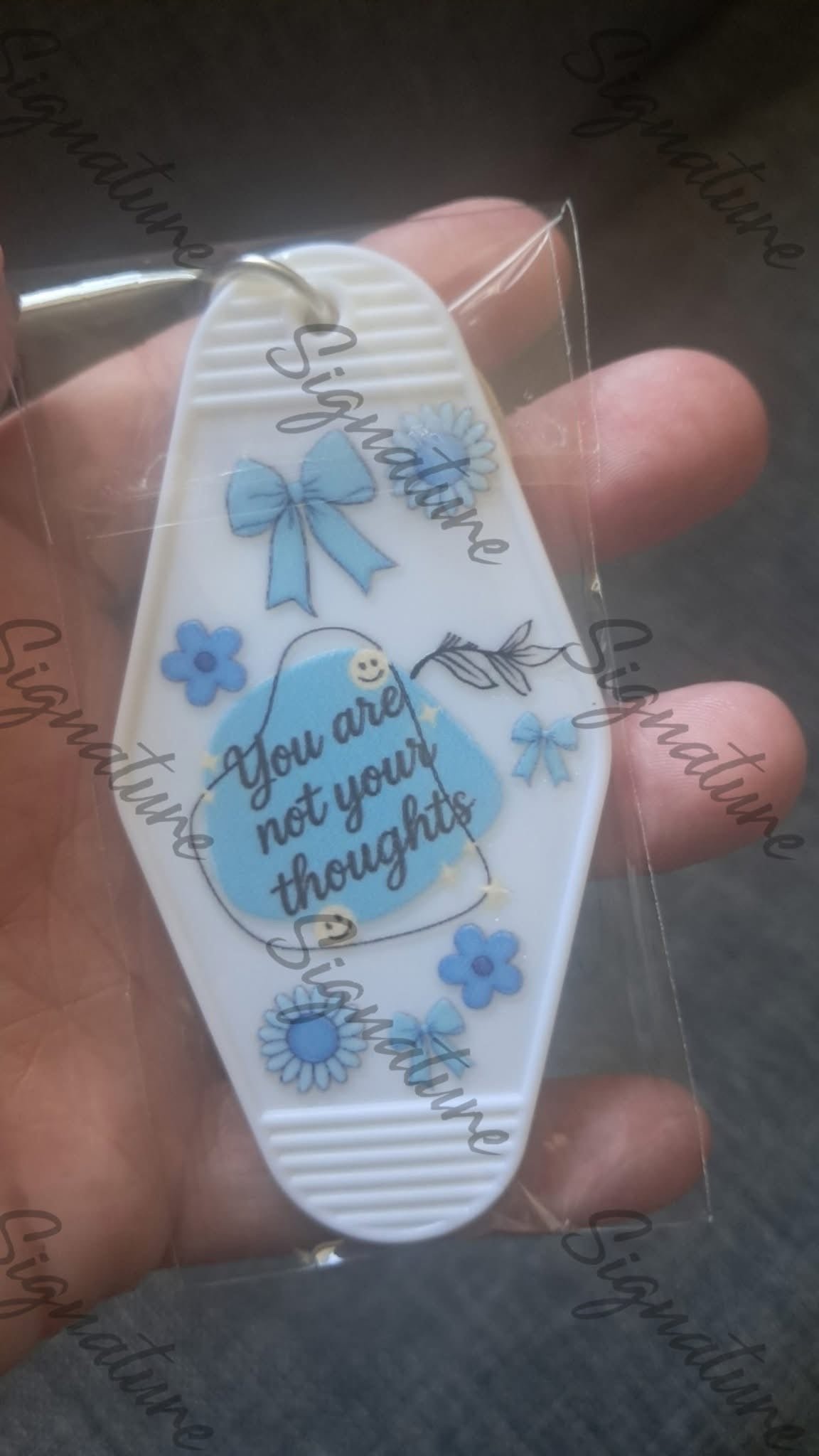 Motel style keyrings