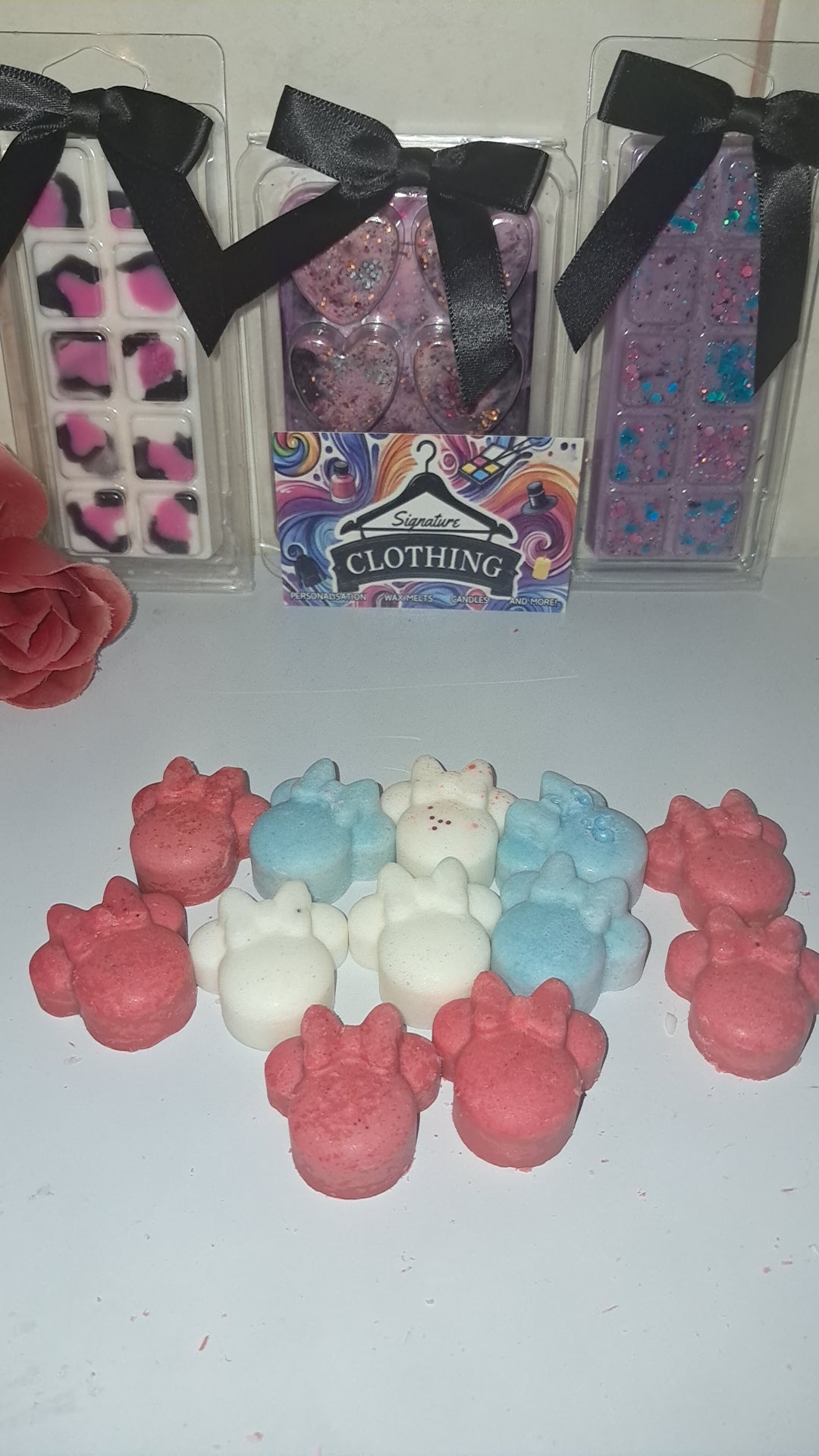Individual wax melt shapes