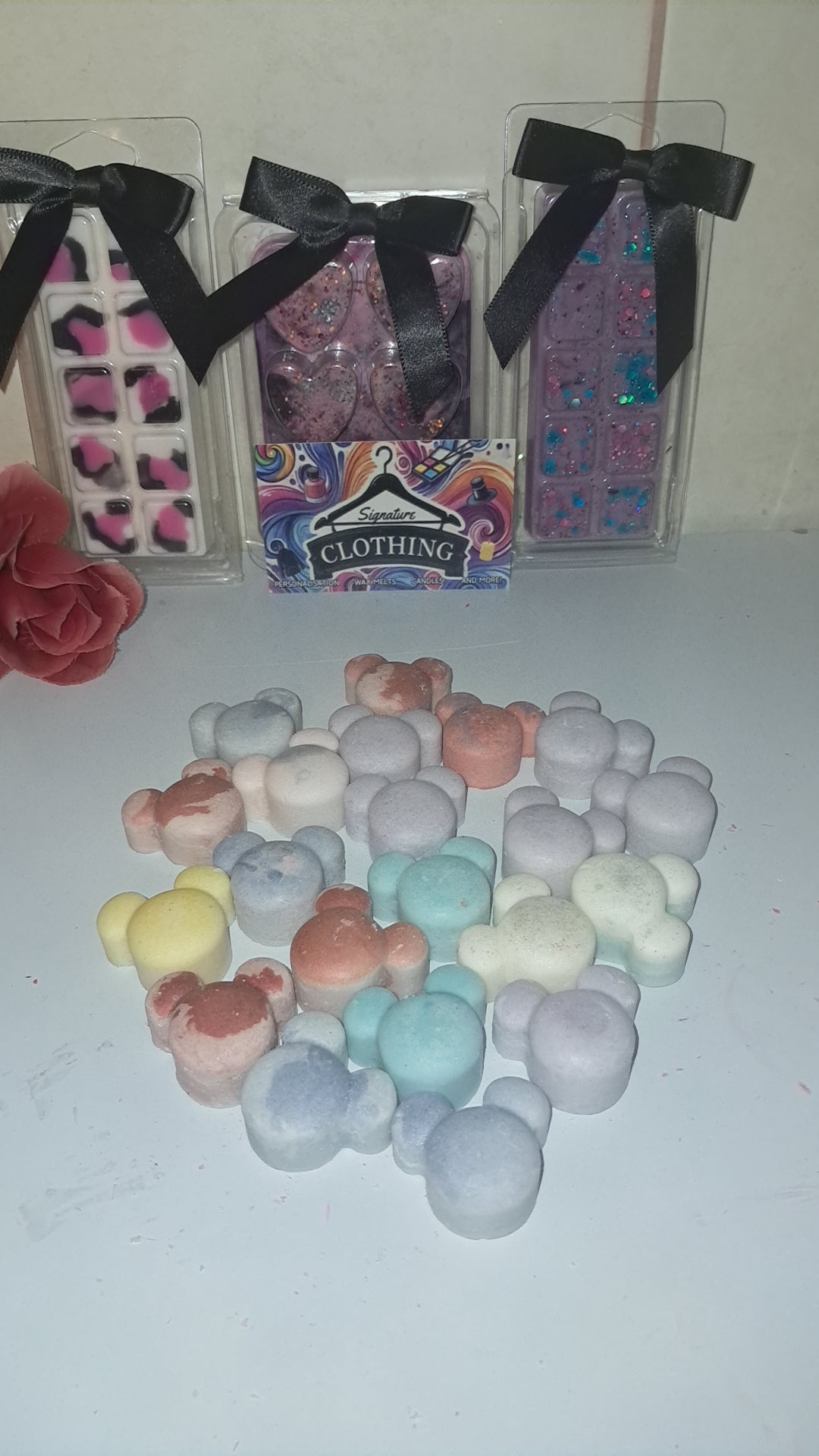 Individual wax melt shapes